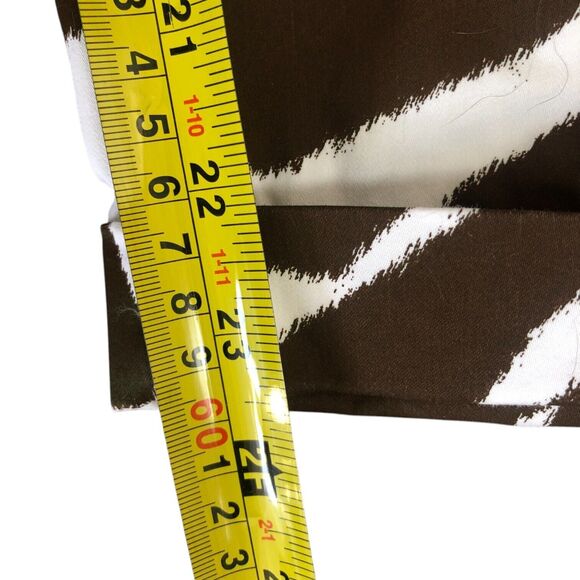 CHICO'S Pants 0.5, Cropped Brown and White Animal Stripes pants Pockets, Sz. 6 - Picture 15 of 16